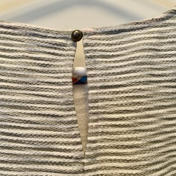 Anthropologie Postmark Flutterwork Top - Picture 4 of 7